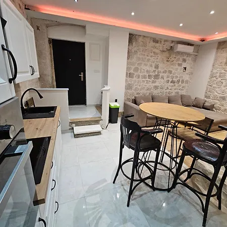 Apartament * Kaštela