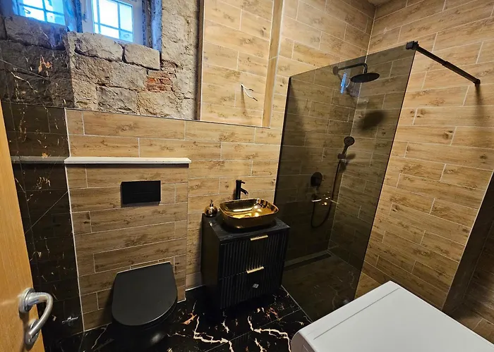 Apartman Apartament *