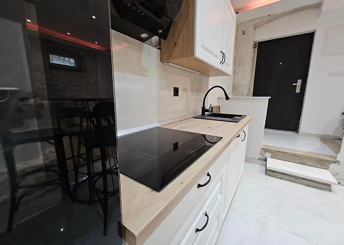 Apartman Apartament *