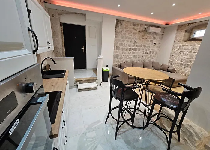 Apartament * Kaštela